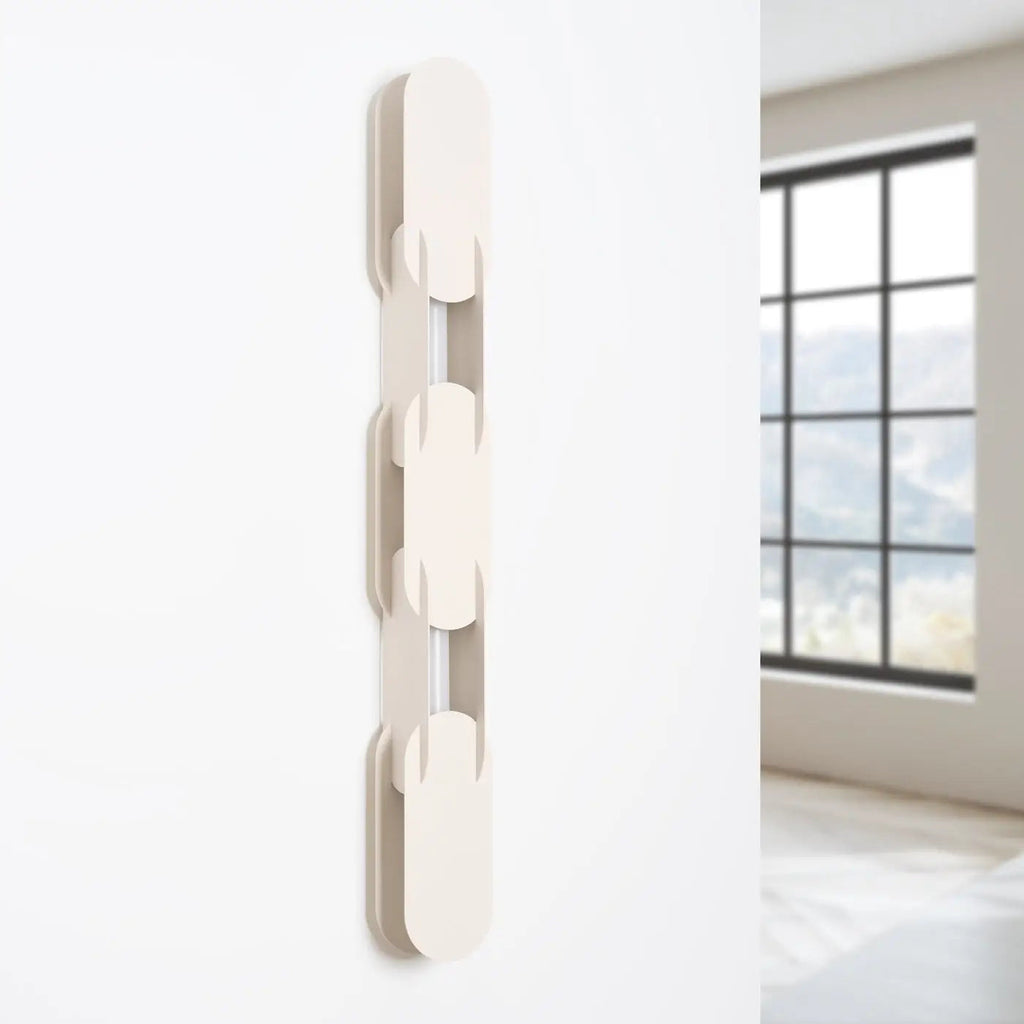 Applique murale LED verticale en maillons d'acier, 91 cm de haut