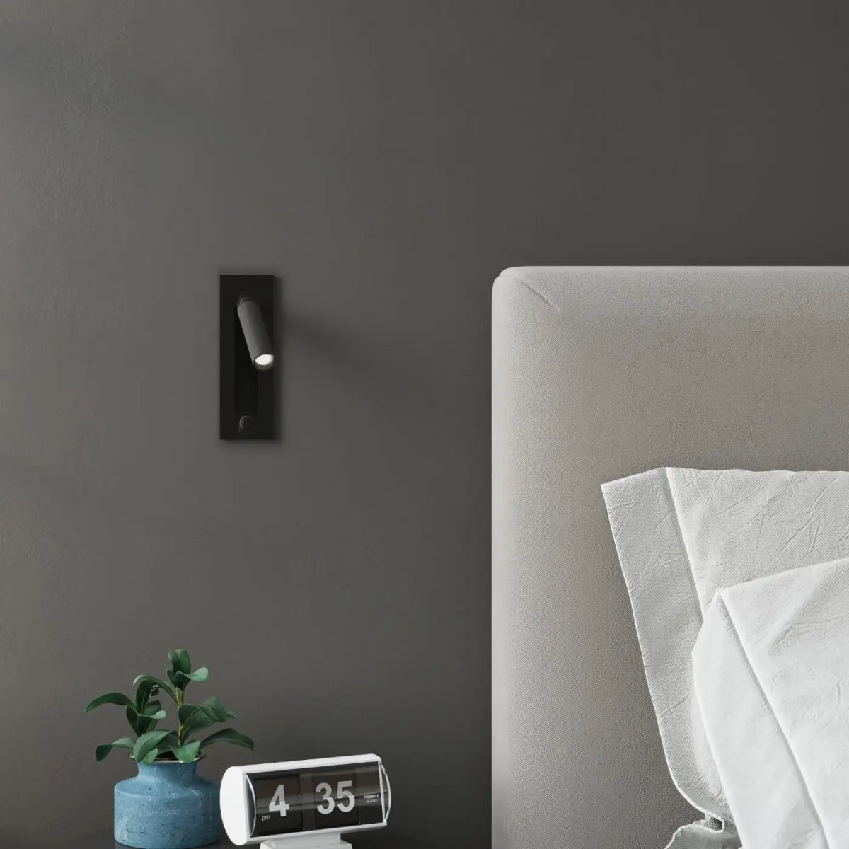 Liseuse murale noire en acier à tige orientable, ampoule G9