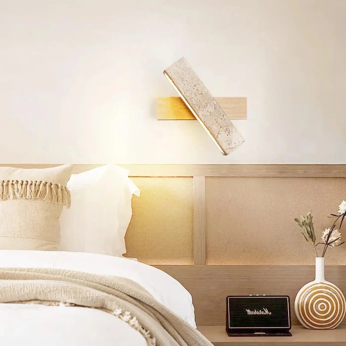 Applique murale LED pierre et bois, deux modèles, marron ou beige, beige