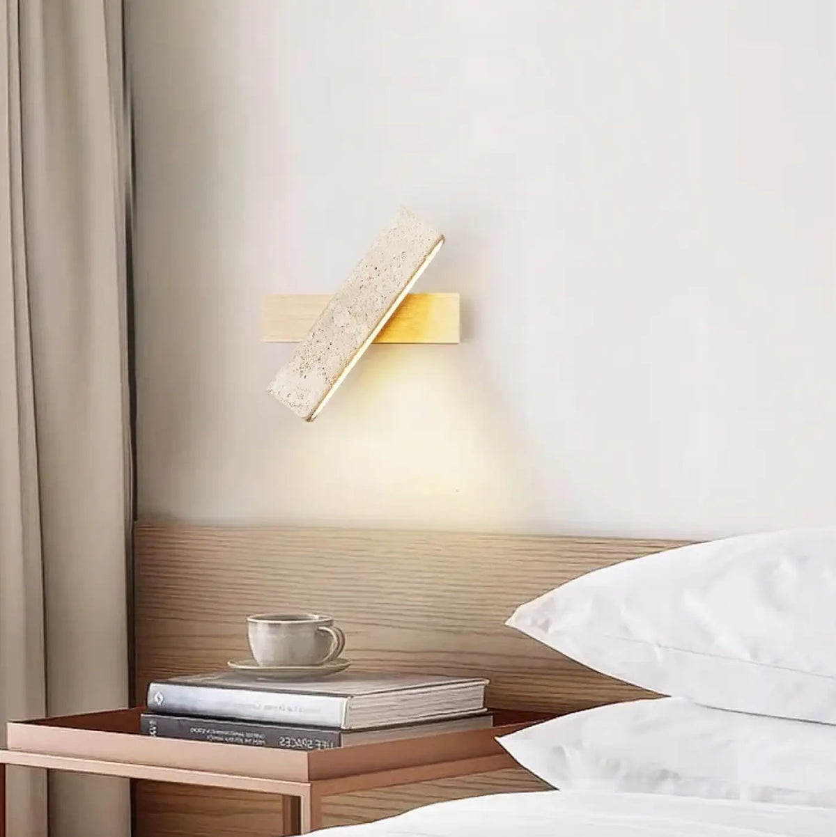 Applique murale LED pierre et bois, deux modèles, marron ou beige