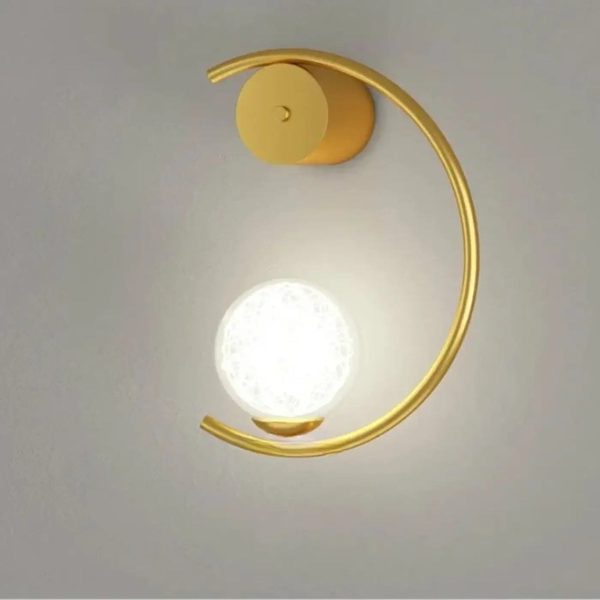 Applique murale lune, un astre lumineux au mur