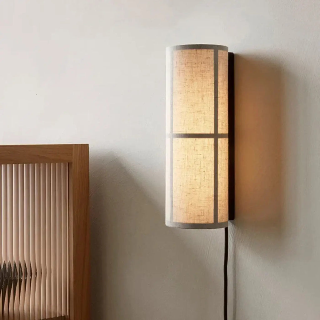 Applique murale en tissu clair pour une lumière douce