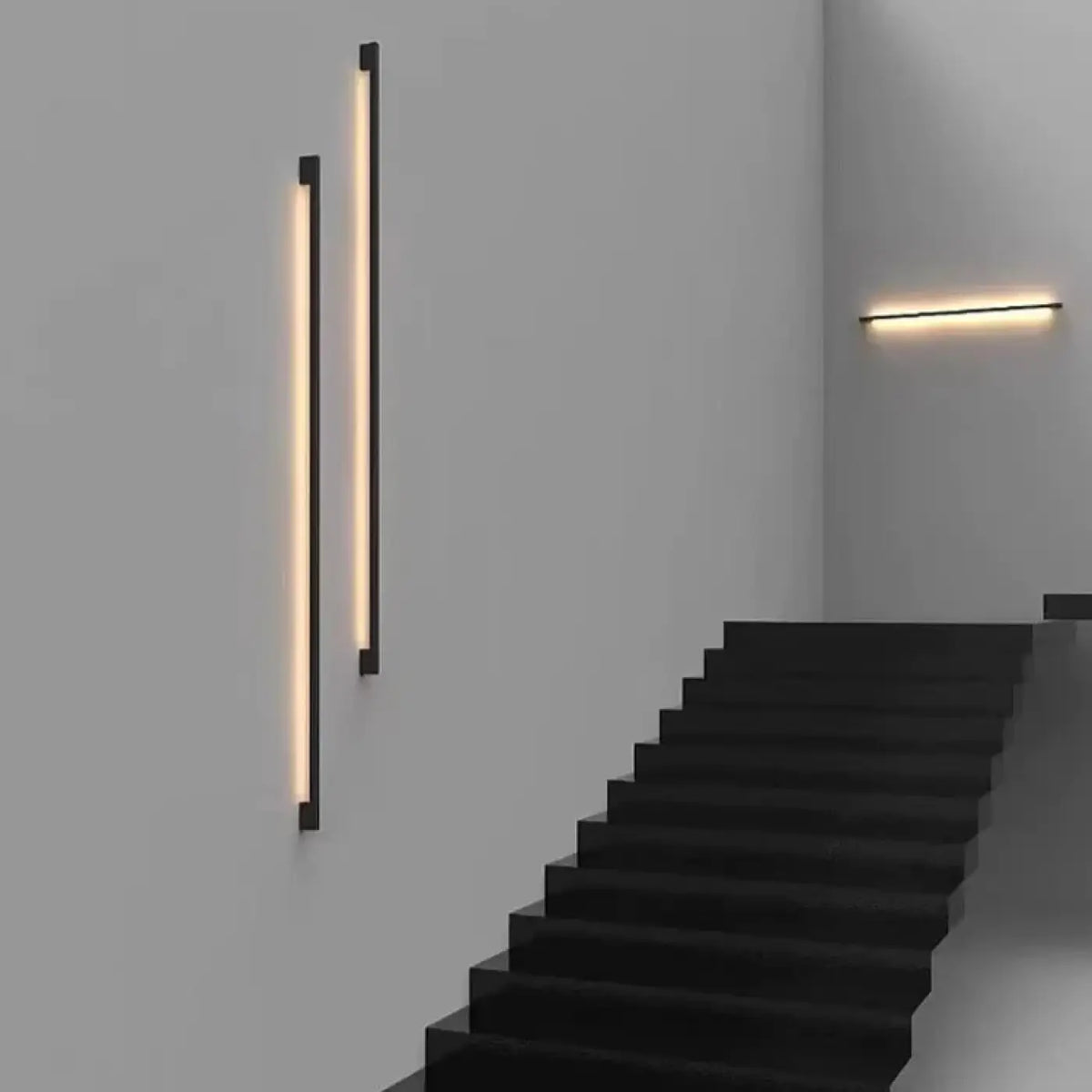 Applique murale verticale LED noire, design linéaire