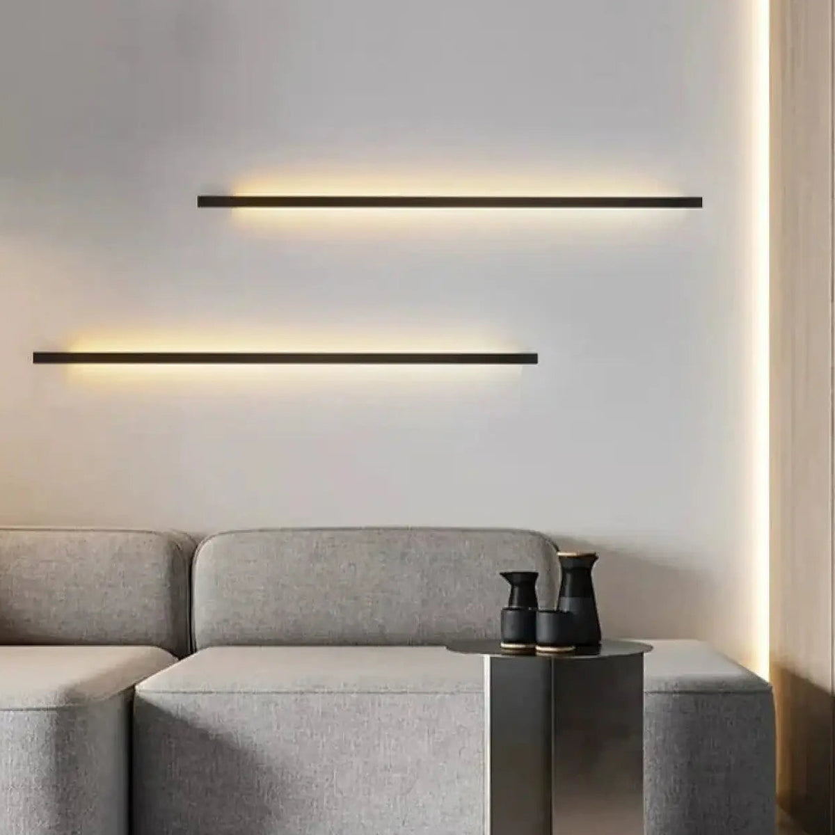 Applique murale verticale LED noire, design linéaire