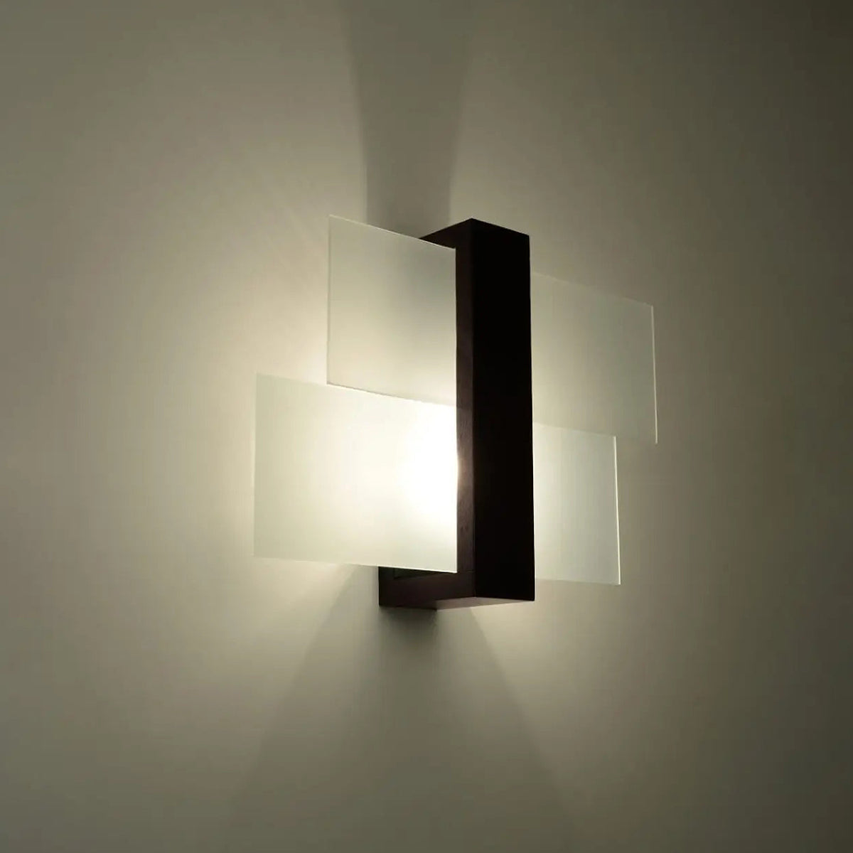Applique murale en bois et plaques de verre dépoli décalées, 43 cm