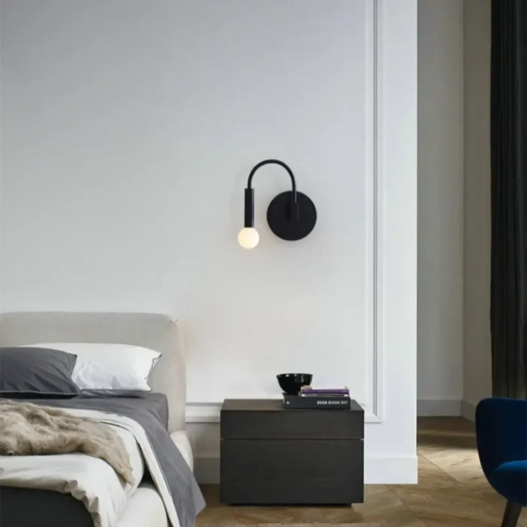 Applique murale noire minimaliste, style chambre d'hôtel