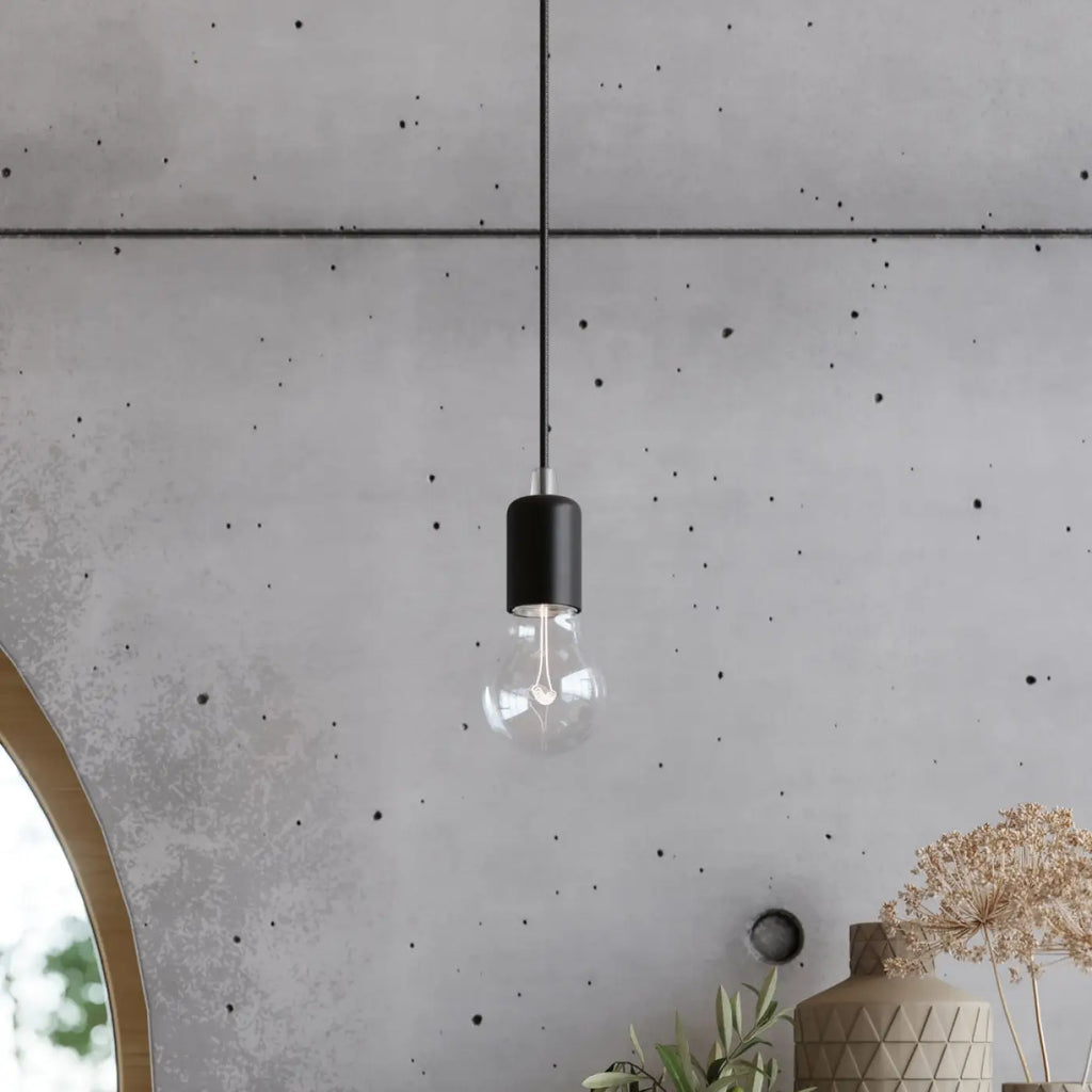 Applique murale industrielle noire, câble tissu et ampoule apparente