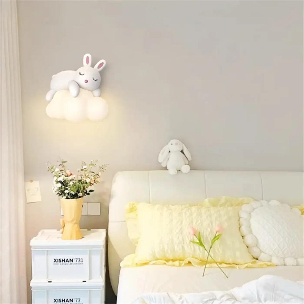 Applique murale nuage et petit animal blanc, chambre d'enfant