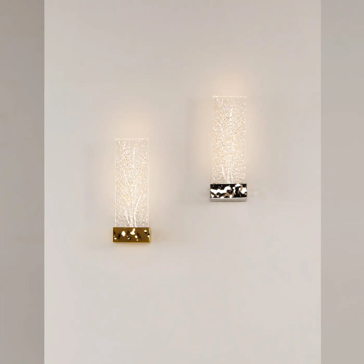 Applique murale LED plaquette de verre travaillé, doré ou argenté