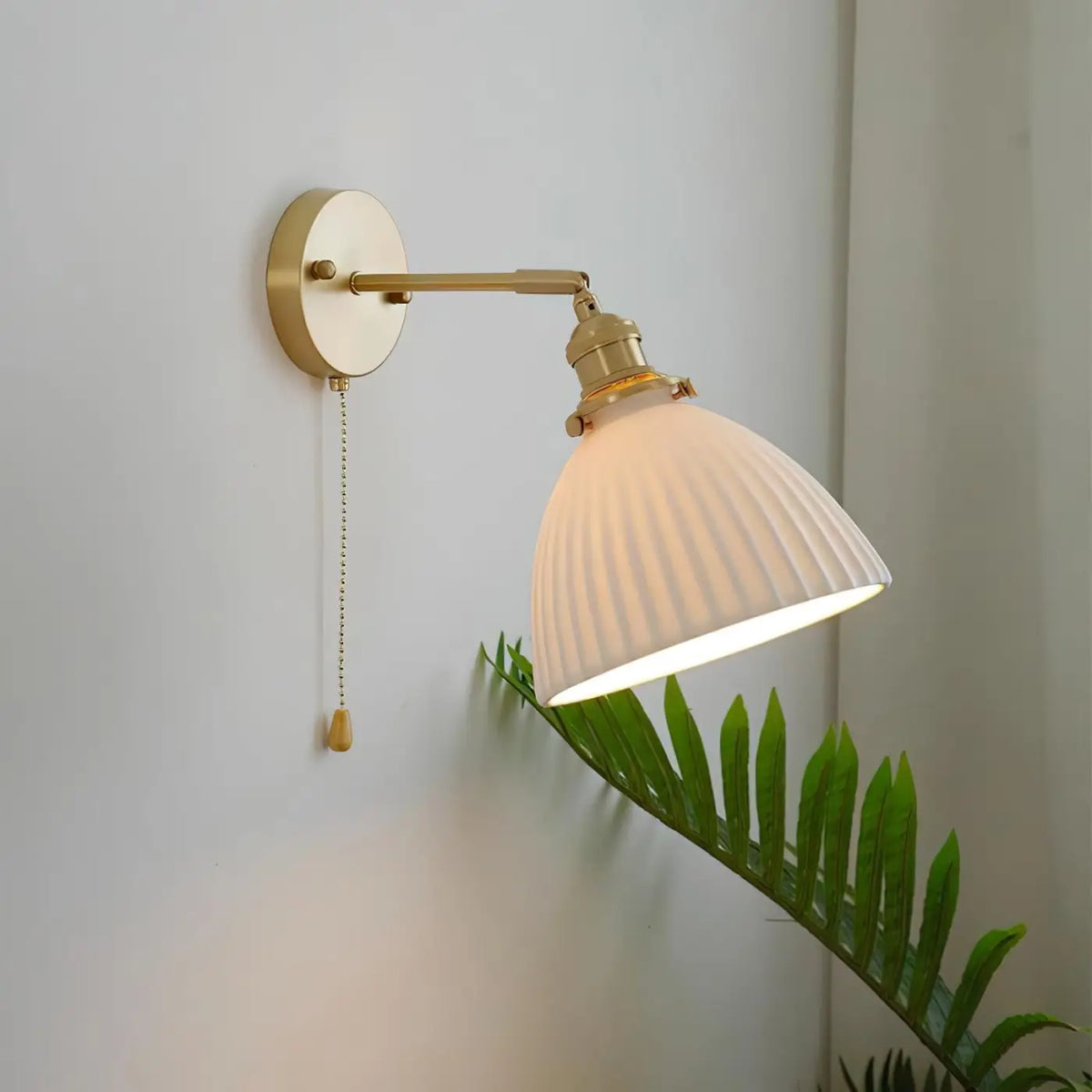 Applique murale en porcelaine blanche, ligne discrète
