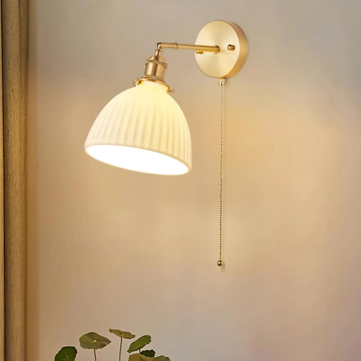 Applique murale en porcelaine blanche, ligne discrète