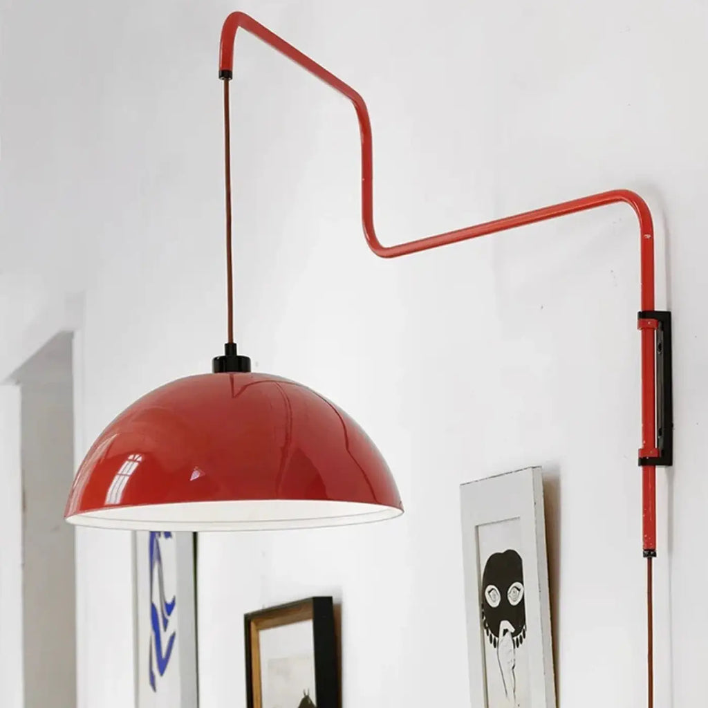 Applique murale rouge à bras courbé, trois teintes de lumière