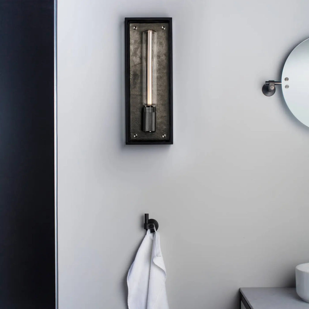 Applique murale cage en métal et verre IP44 pour salle de bains