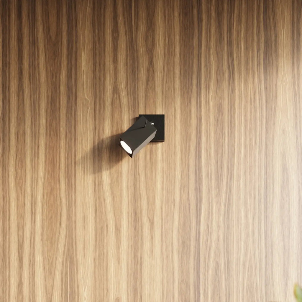 Applique spot cube orientable en acier, platine carrée, GU10