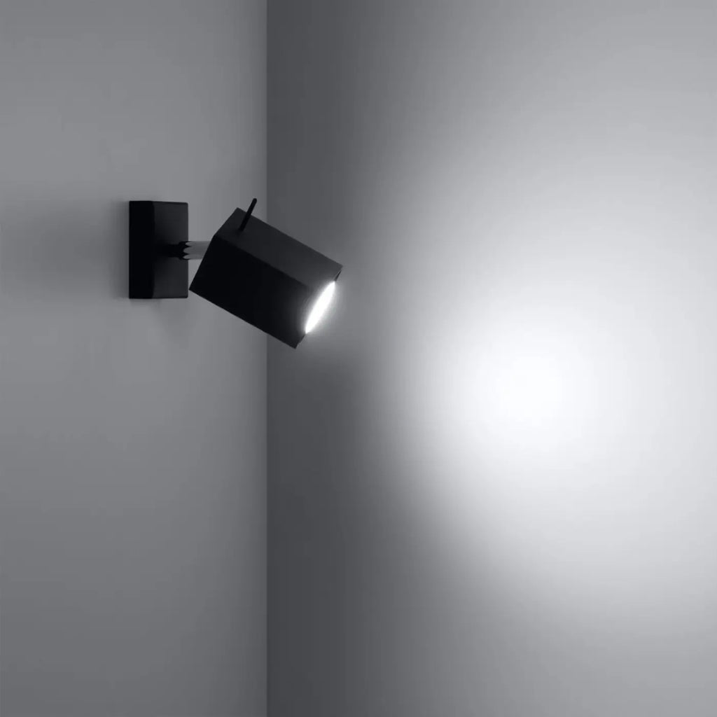 Applique spot cube orientable en acier, platine carrée, GU10