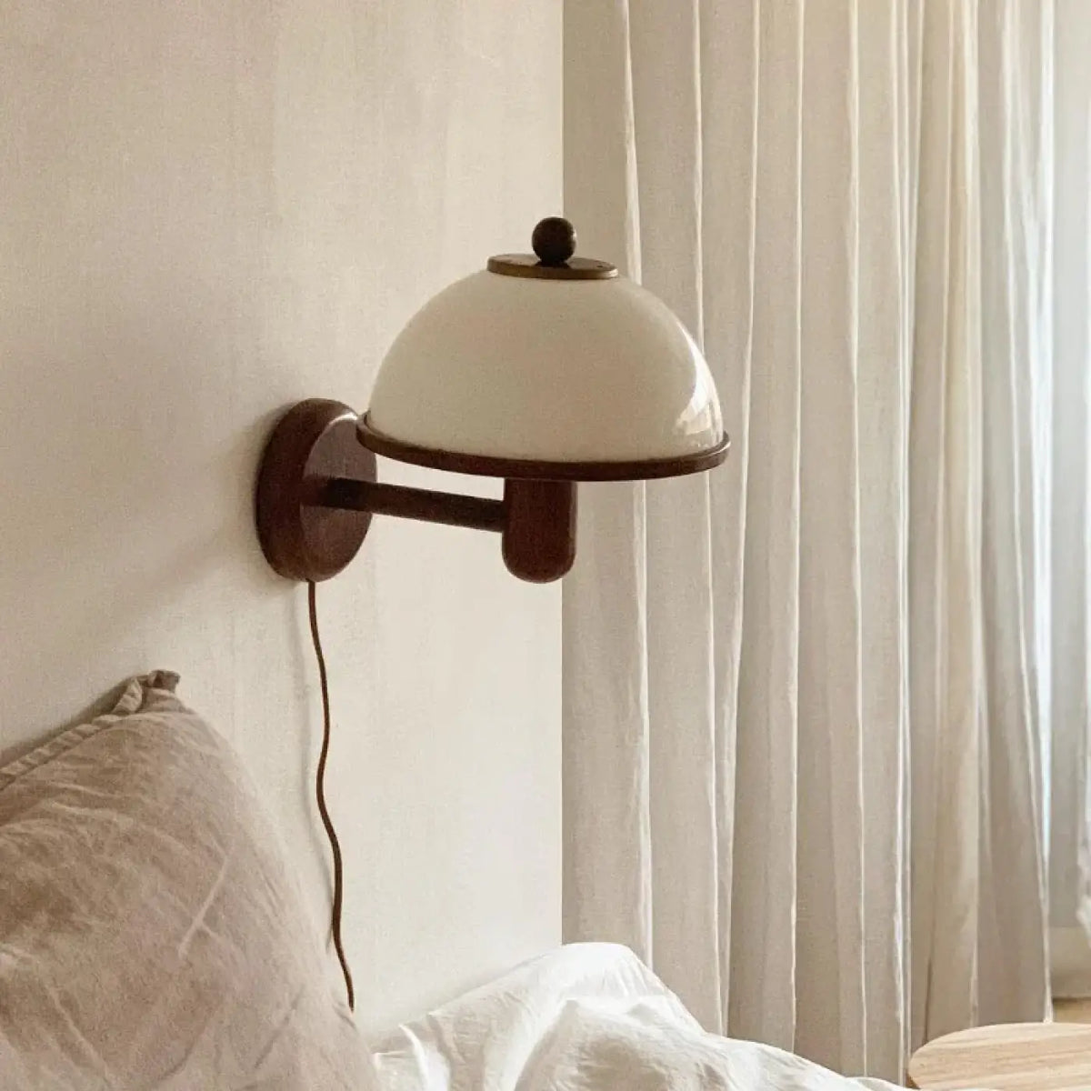 Applique murale champignon, abat-jour arrondi