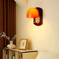 Applique murale bois marron et abat-jour orange