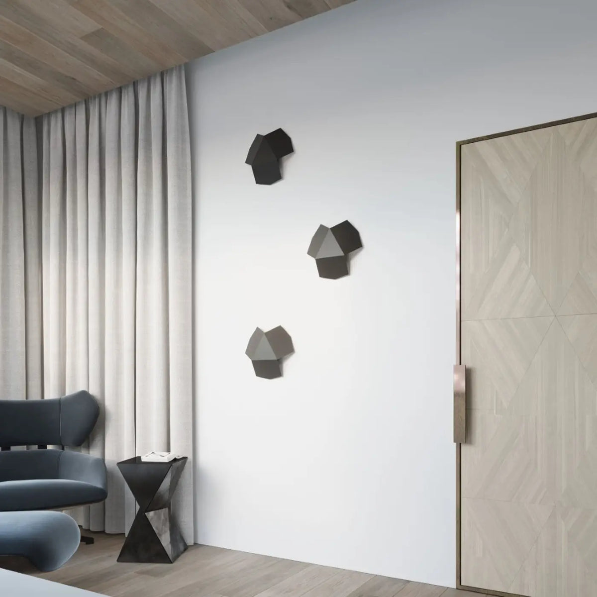 Applique murale origami à trois volumes d'acier, lumière indirecte