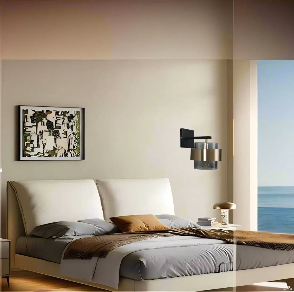 Applique murale en verre et laiton