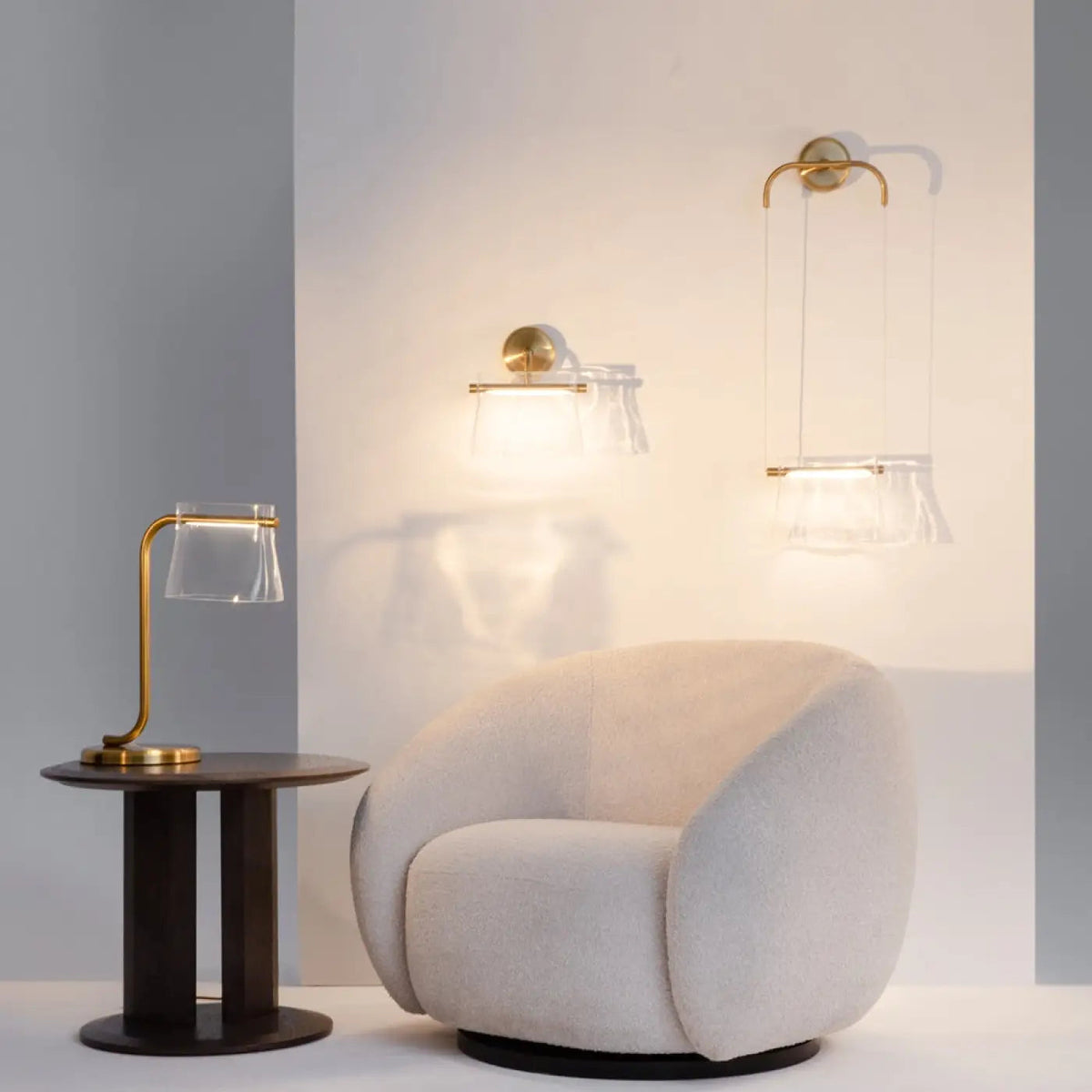 Applique suspendue LED, fixation finition laiton et verre clair
