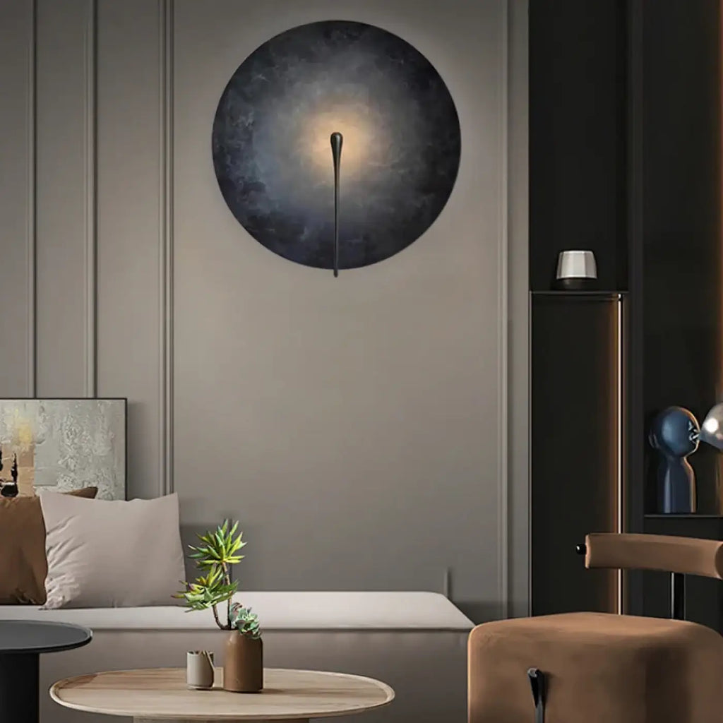 Applique murale en aluminium teinté, abat-jour noir, vert ou doré