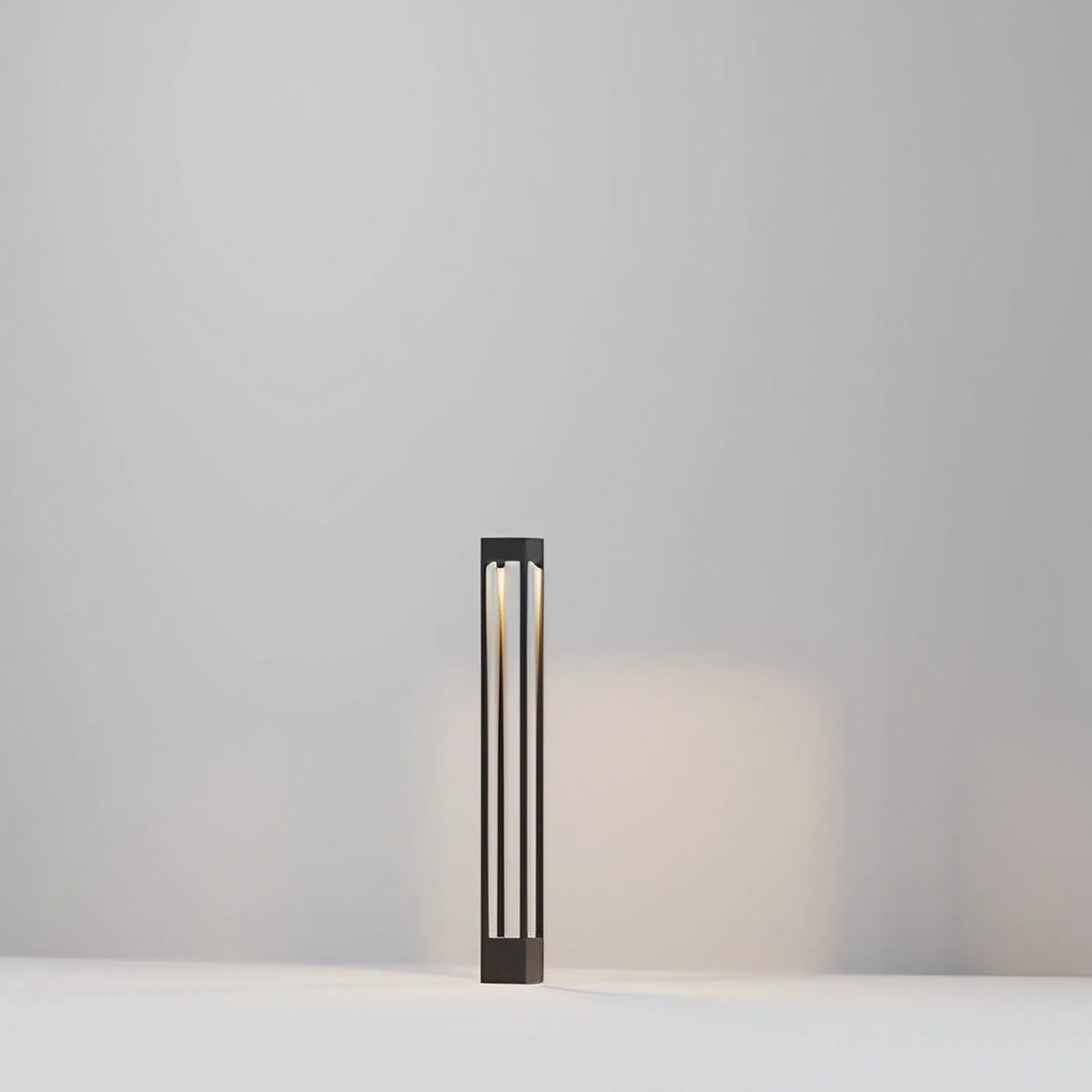 Borne extérieure LED carrée en aluminium gris, trois hauteurs