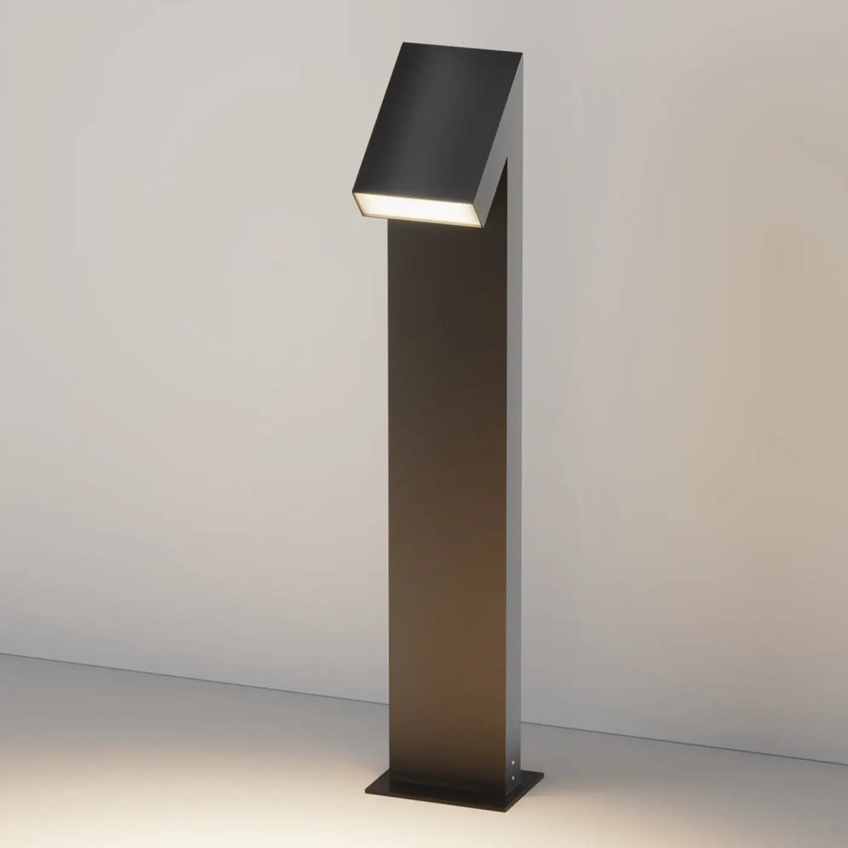 Borne extérieure LED à tête inclinée en acier noir, 90 cm, IP65