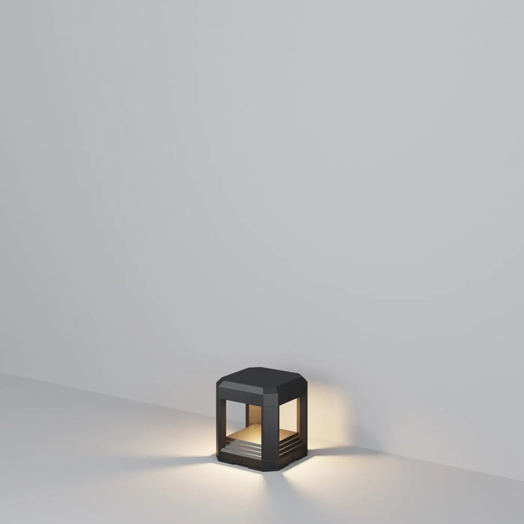 Borne extérieure LED cubique en acier gris, 15 cm, IP65