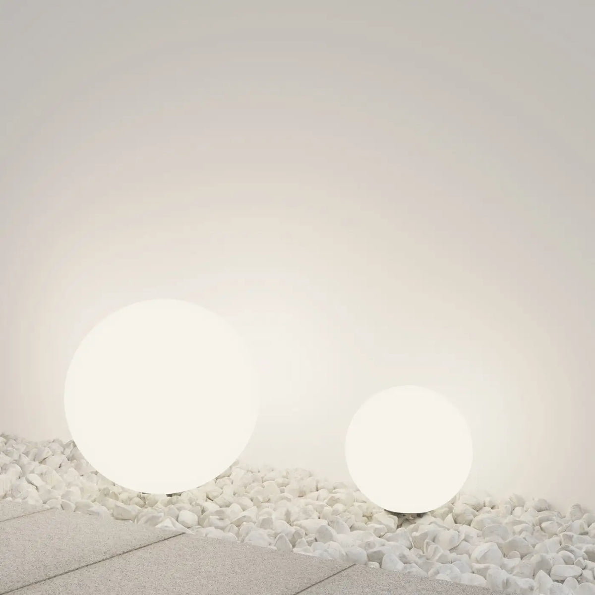 Boule lumineuse de jardin sur piquet, 30 ou 50 cm, IP54