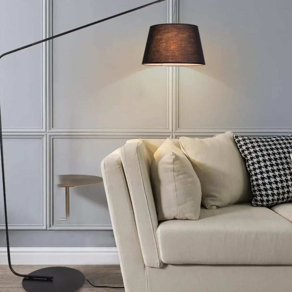 Grand lampadaire arc, lumière suspendue sans fixation