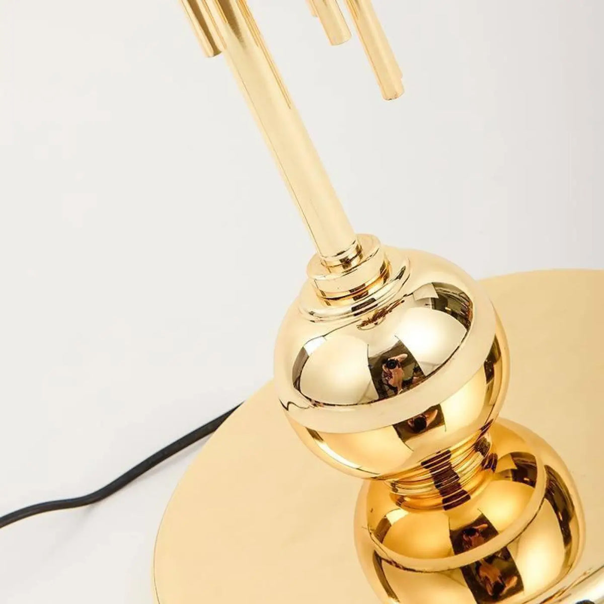 Grand lampadaire pour salon, lampe sur pied de belle hauteur