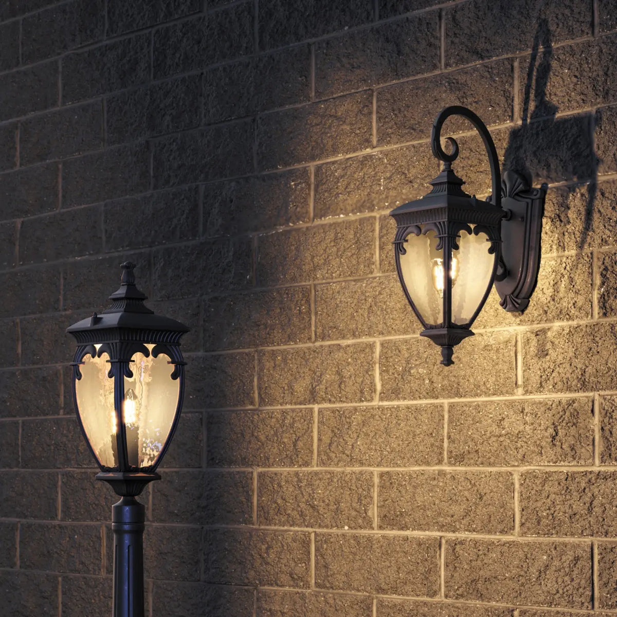 Lanterne de jardin baroque sur mât de 2,39 m, acier, IP44