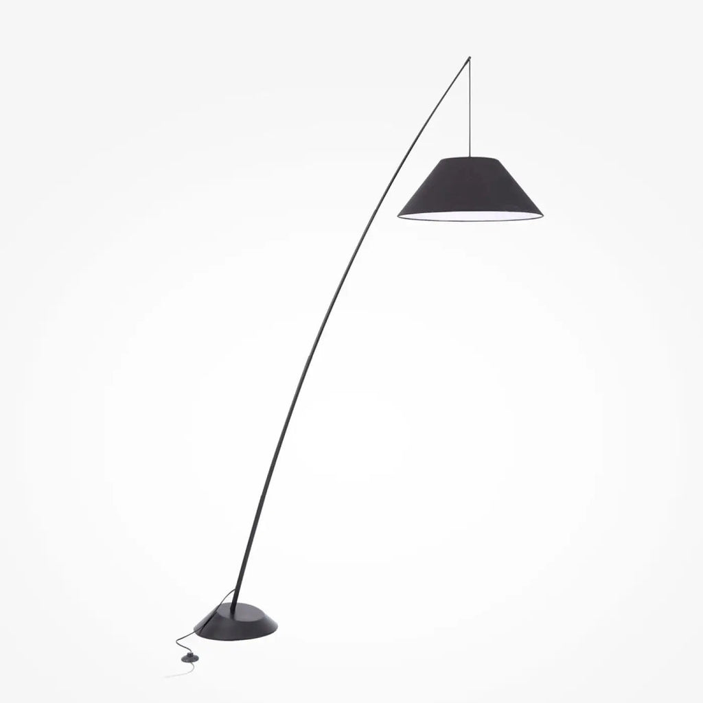 Lampadaire arc à socle en béton et abat-jour en tissu noir