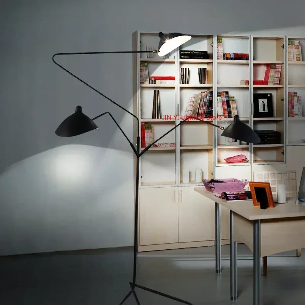 Lampadaire à bras articulés orientables, tailles S et M