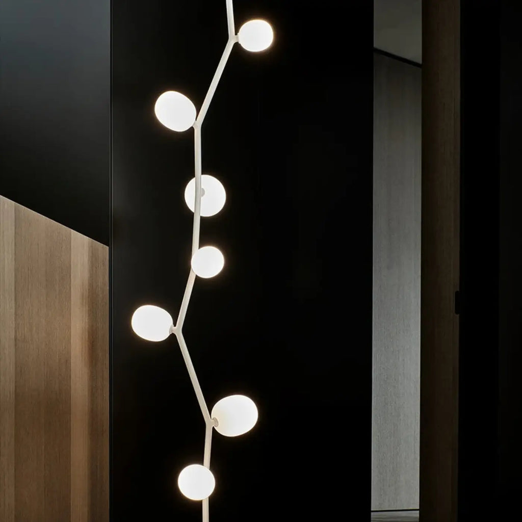 Lampadaire en métal et globes de verre, blanc, noir ou rose