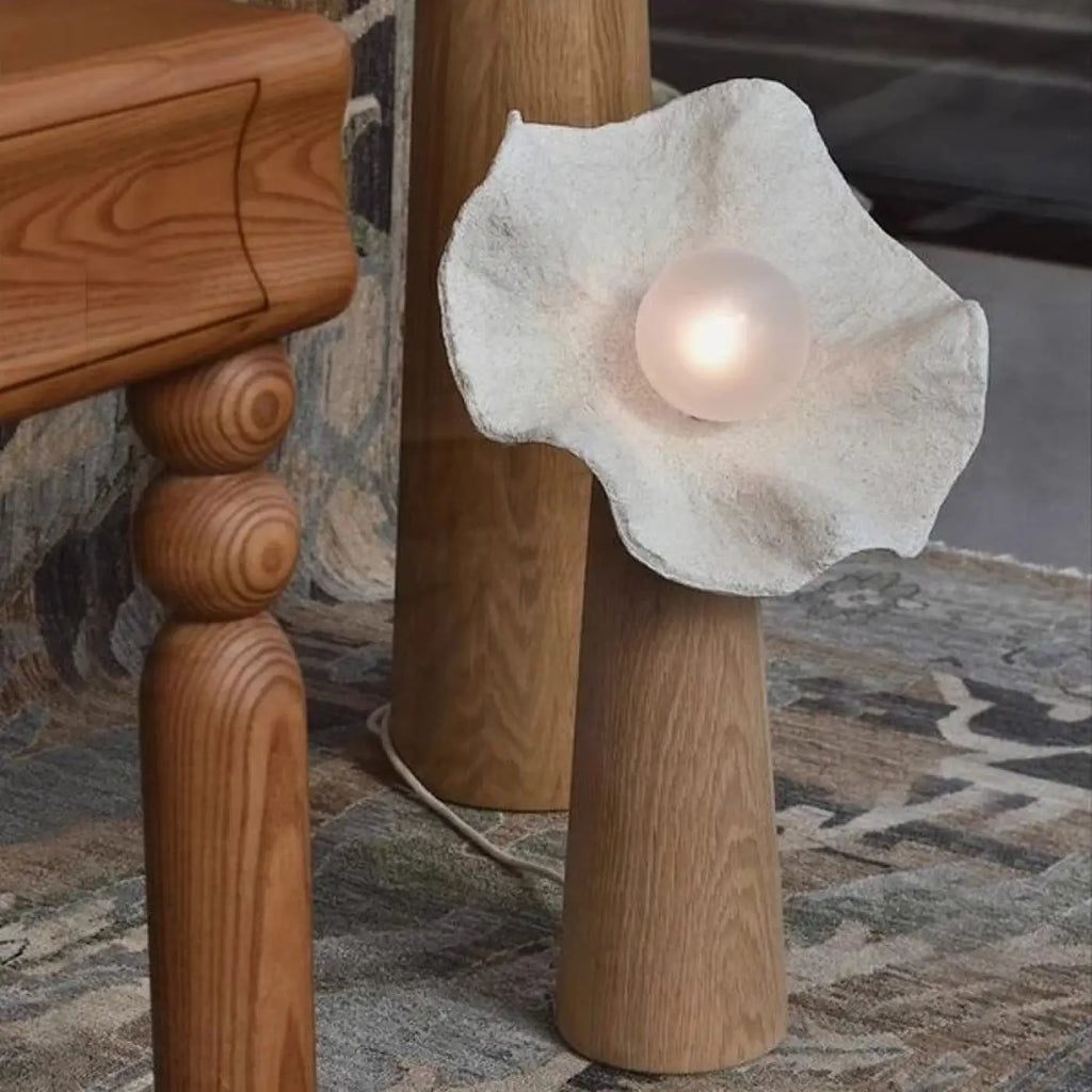 Lampadaire fleur à globes satinés, tailles S et M