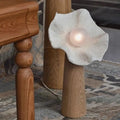 Lampadaire fleur à globes satinés, tailles S et M