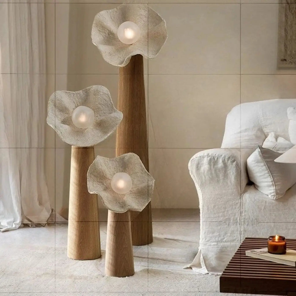 Lampadaire fleur à globes satinés, tailles S et M