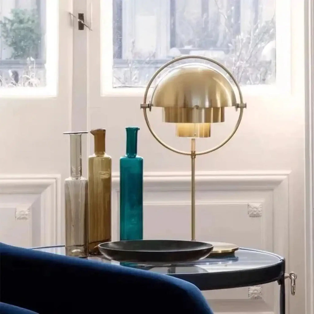 Lampadaire en métal moderne, quatre coloris et deux tailles