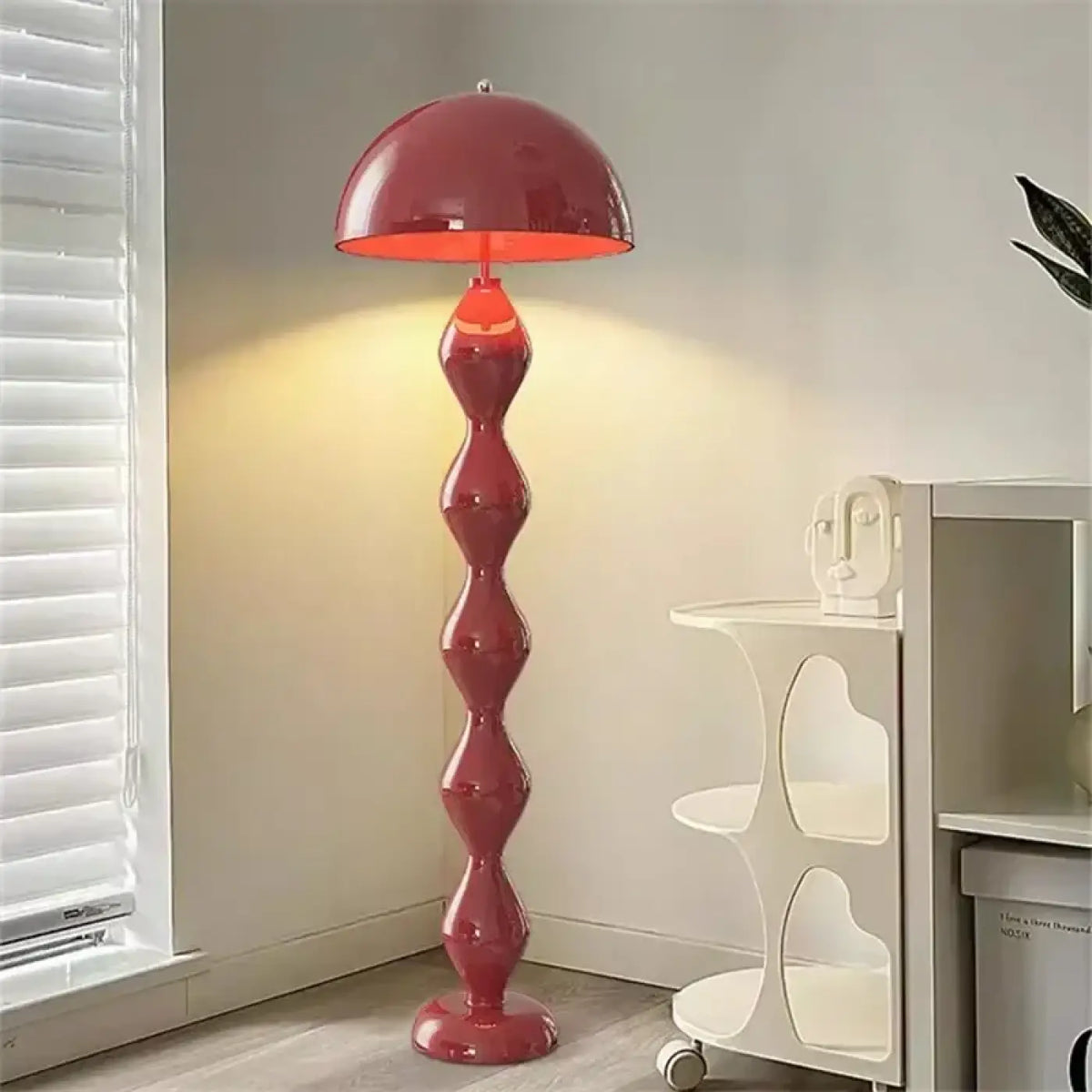 Lampadaire à corps ondulé, cinq coloris, blanc chaud ou froid