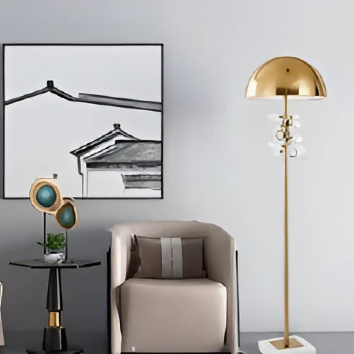 Lampadaire en métal doré à sphères de verre, claires ou colorées