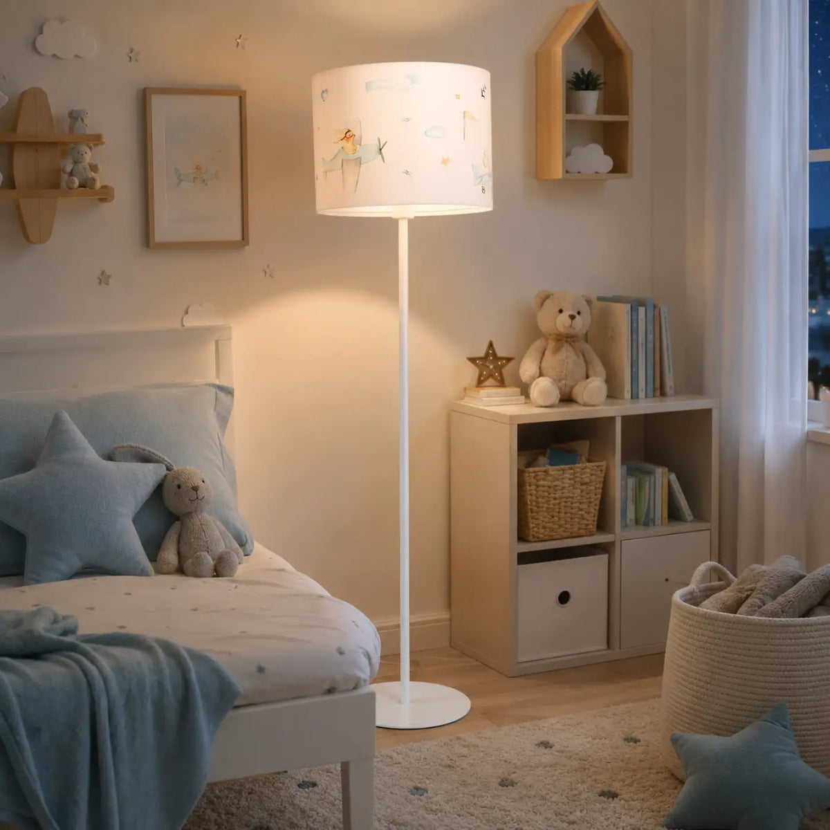 Lampadaire enfant 150 cm, petit aviateur et nuages bleu pastel
