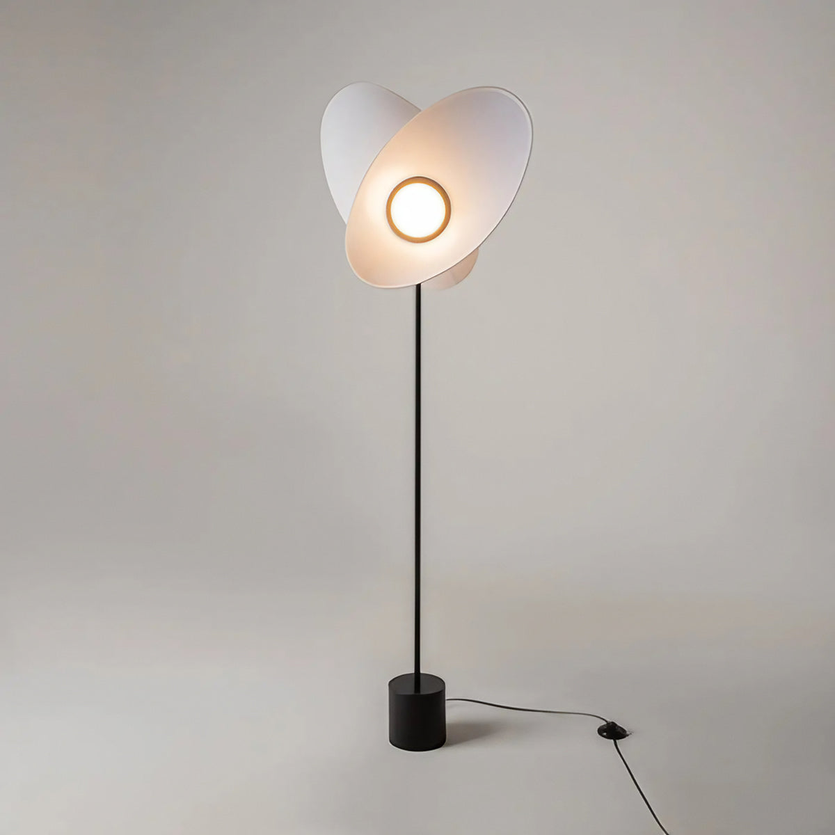 Lampadaire LED à deux abat-jour en tissu blanc, pied noir