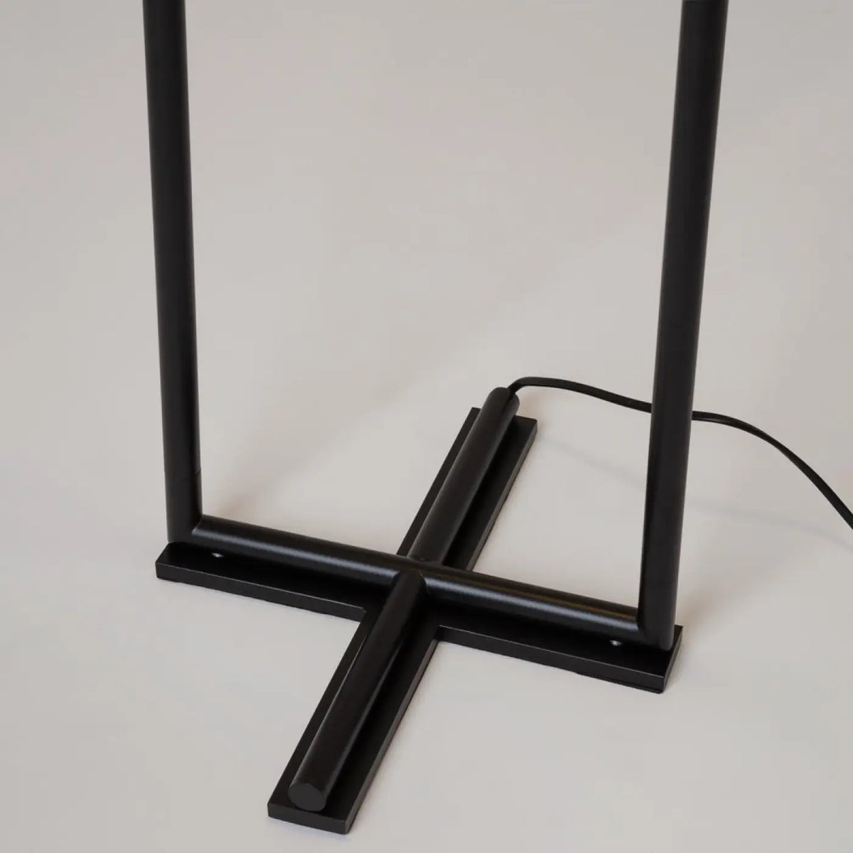 Lampadaire LED à deux globes en verre, 150 cm, noir ou doré