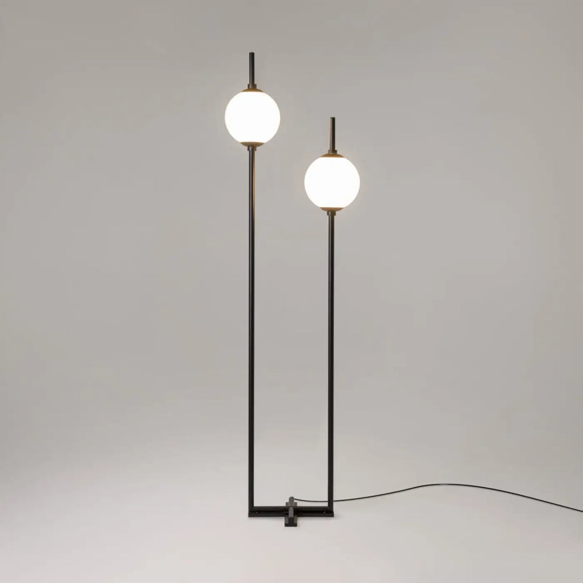 Lampadaire LED à deux globes en verre, 150 cm, noir ou doré, noir
