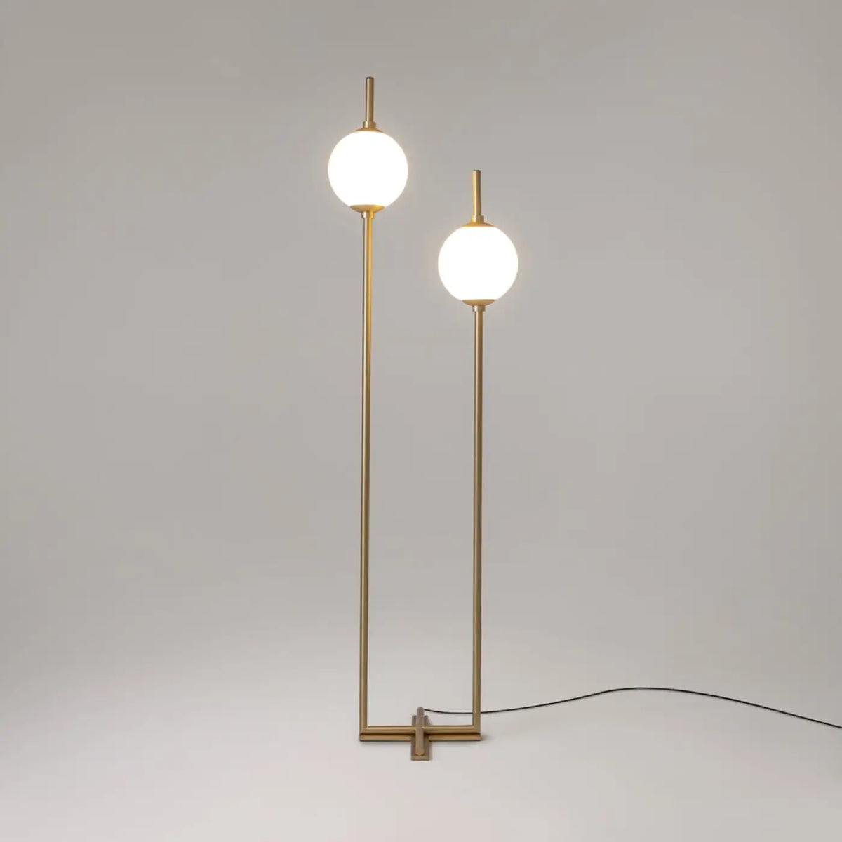 Lampadaire LED à deux globes en verre, 150 cm, noir ou doré, doré