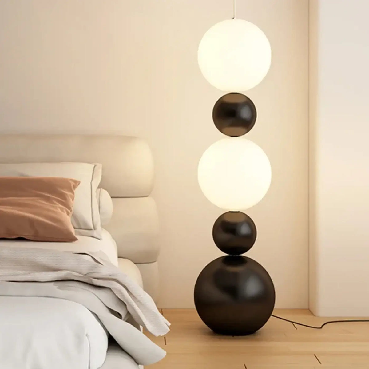 Lampadaire noir minimaliste à boules lumineuses