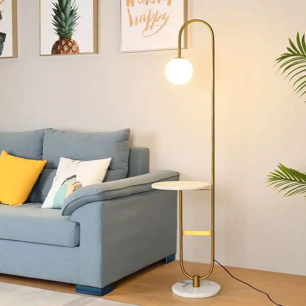 Lampadaire moderne avec table intégrée, noir ou doré