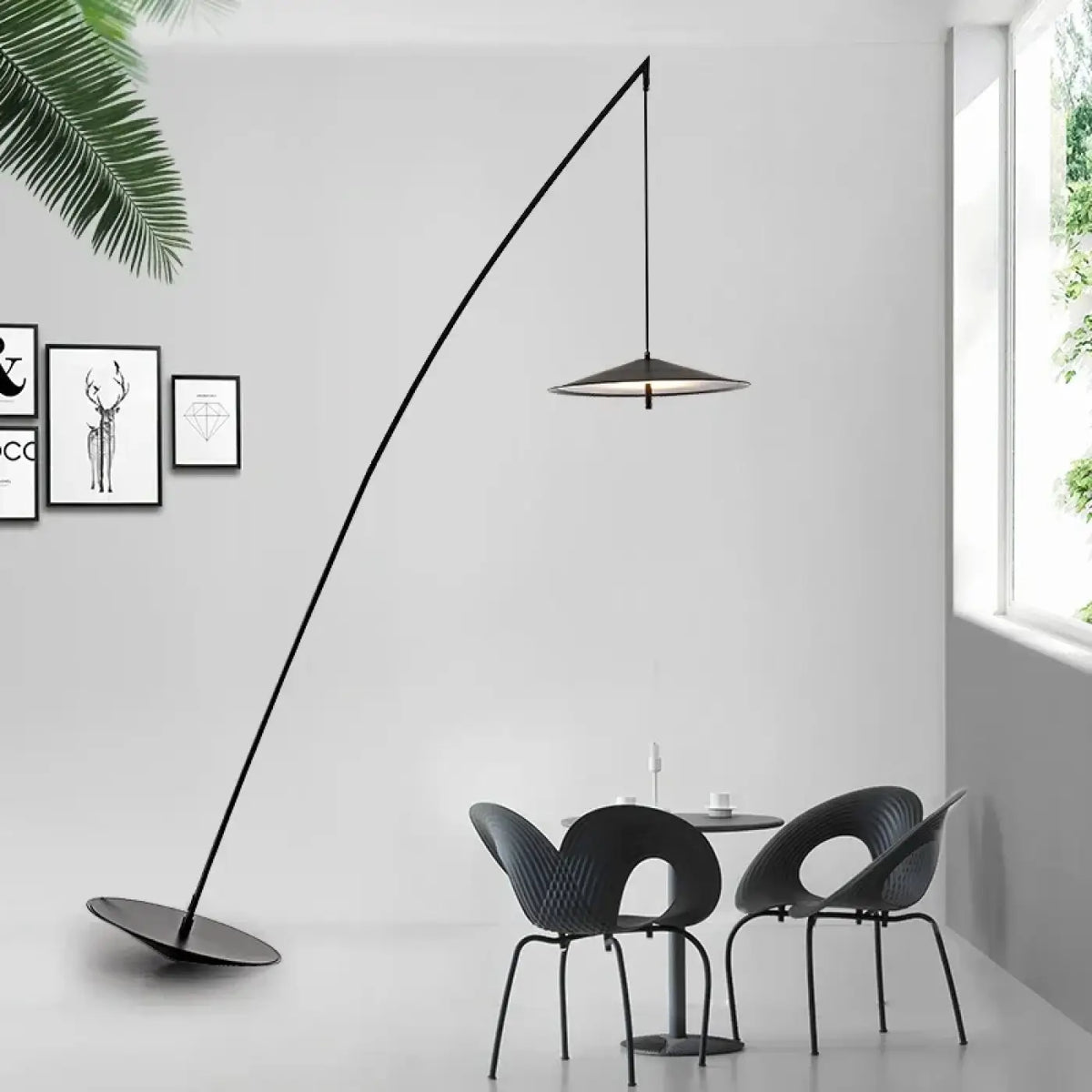 Lampadaire arc moderne avec diffuseur suspendu