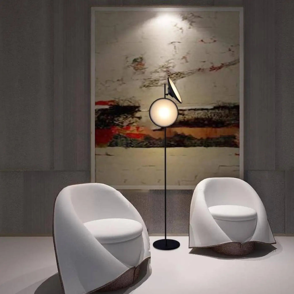 Lampadaire sur pied à la forme originale, tailles S ou M